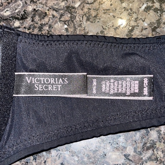 Victoria’s Secret Black Underwire Demi Bra - Picture 3 of 4